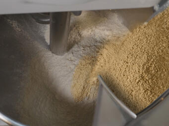 Simply mix in: dry or wet